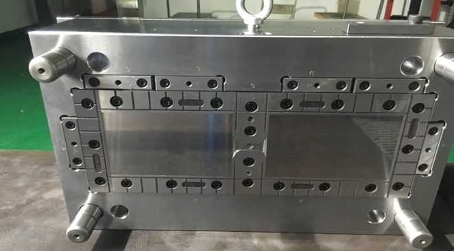7-inch 0.45T light guide plate mold