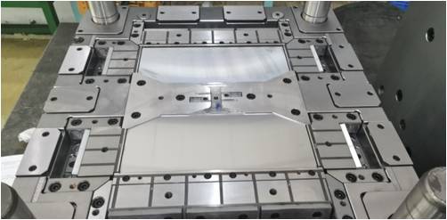 12.3-inch light guide plate mold